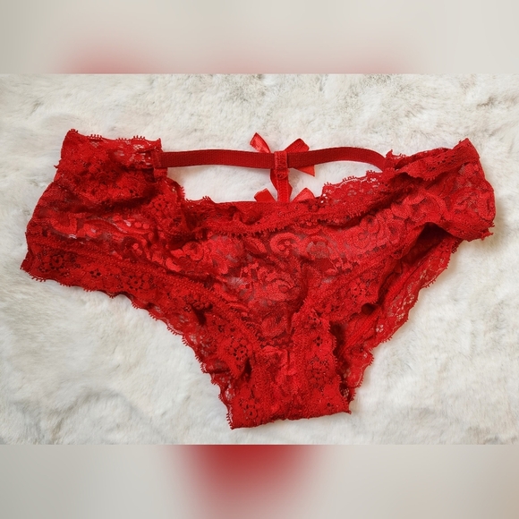 NWOT Red Lace Panty with ribbon back detail - Picture 2 of 6